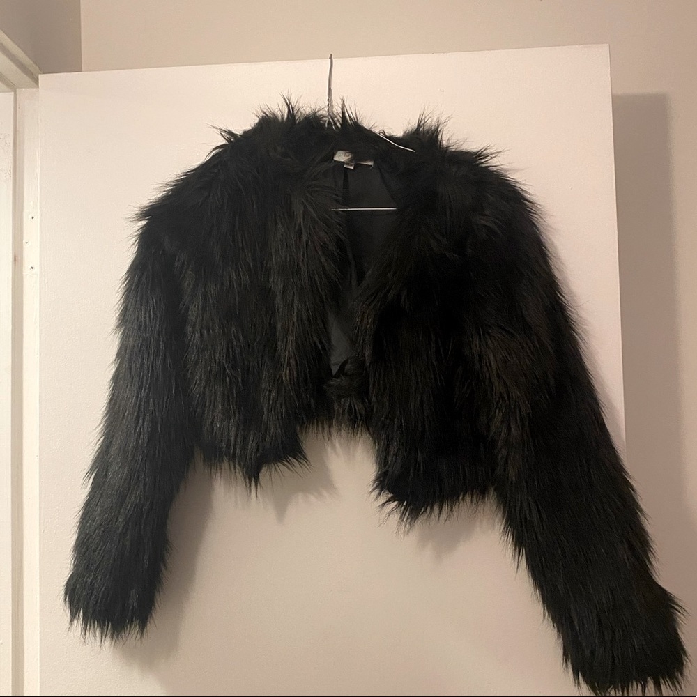Cropped black faux fur jacket. Perfect for festivals or burning man.
